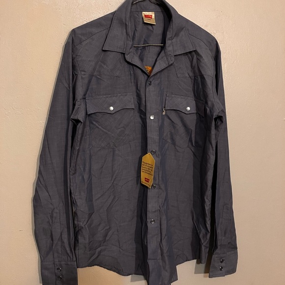Levi’s dead stock  vintage chambray shirt with pearlized  snaps size large - Picture 1 of 13